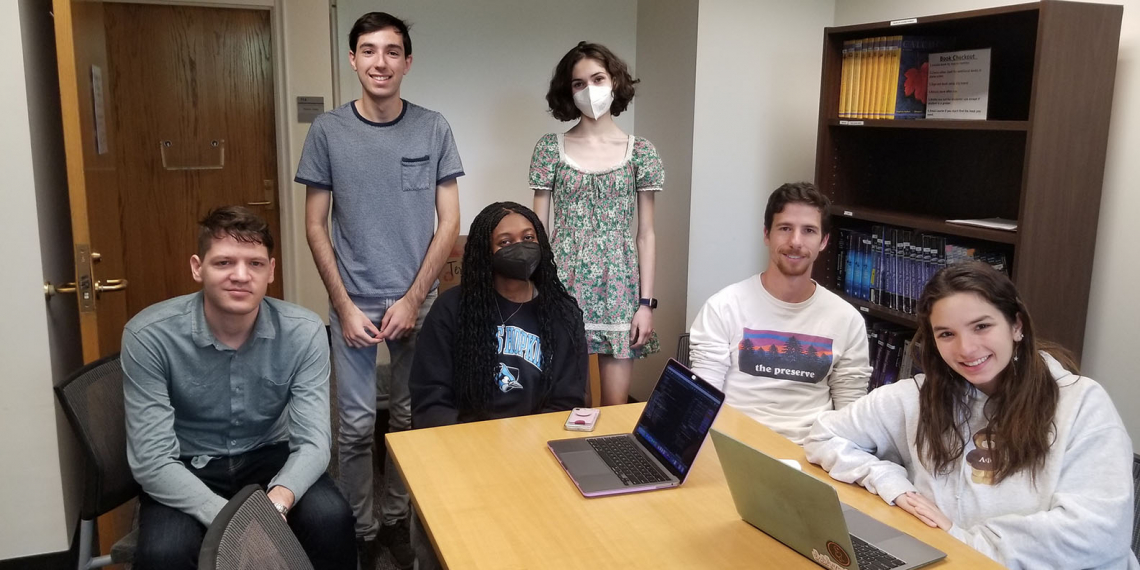 6 members of Spring 2022 REU team
